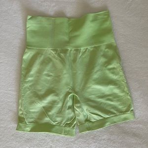 GYMSHARK Apex Seamless Shorts - Green/Light Green